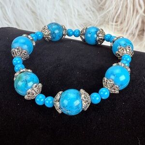 Beautiful, small, bohemian chic, southwestern style stretch bracelet